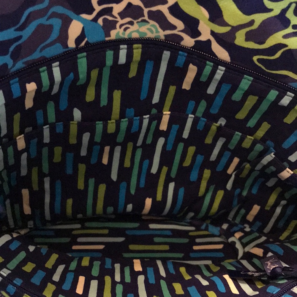 Vera Bradley iconic glenna tote. - Picture 5 of 5